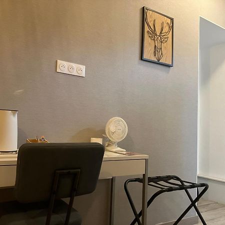 Hotel Du Nord Chambres Familiales Fontaines  Eksteriør bilde