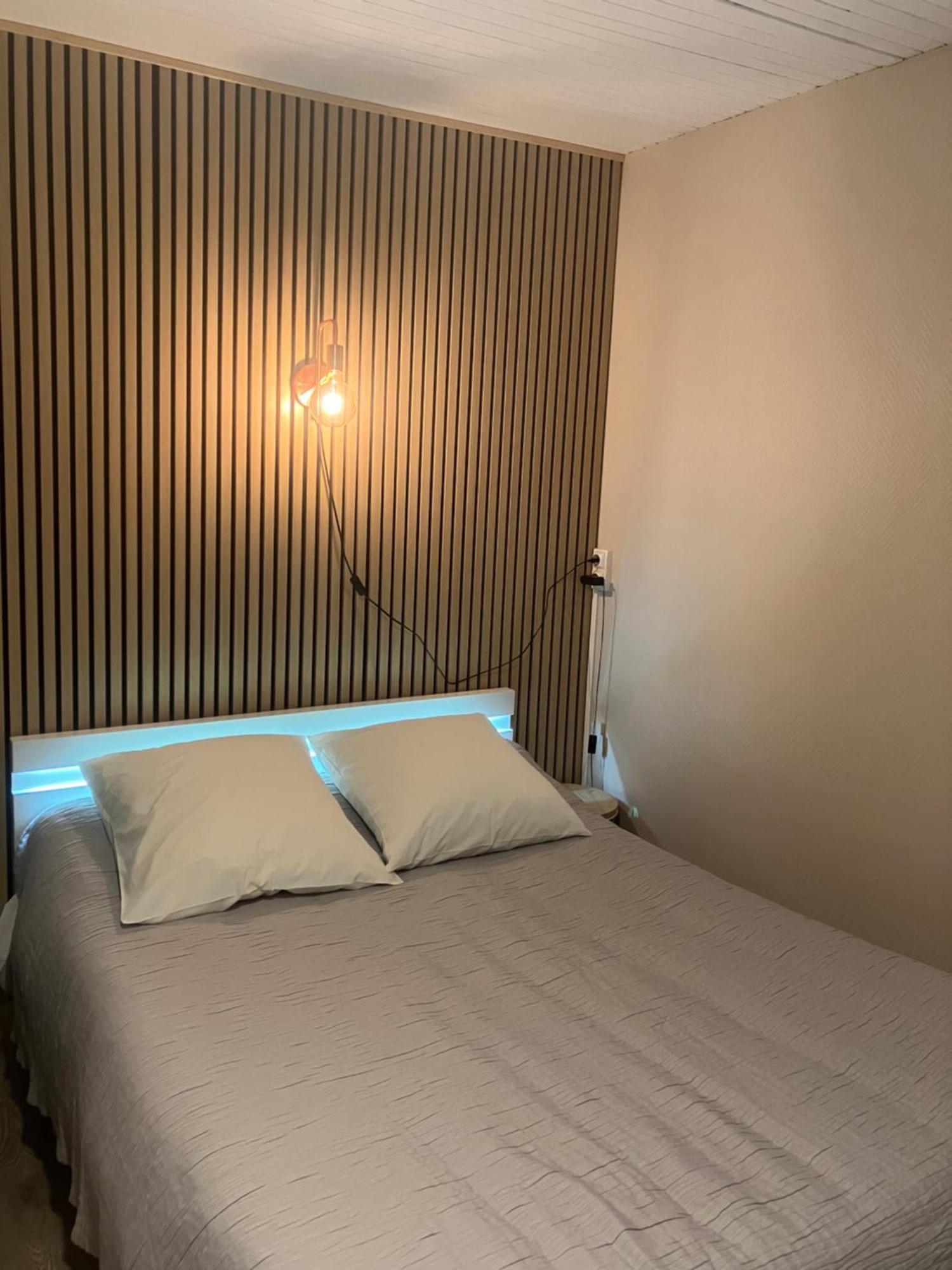 Hotel Du Nord Chambres Familiales Fontaines  Eksteriør bilde