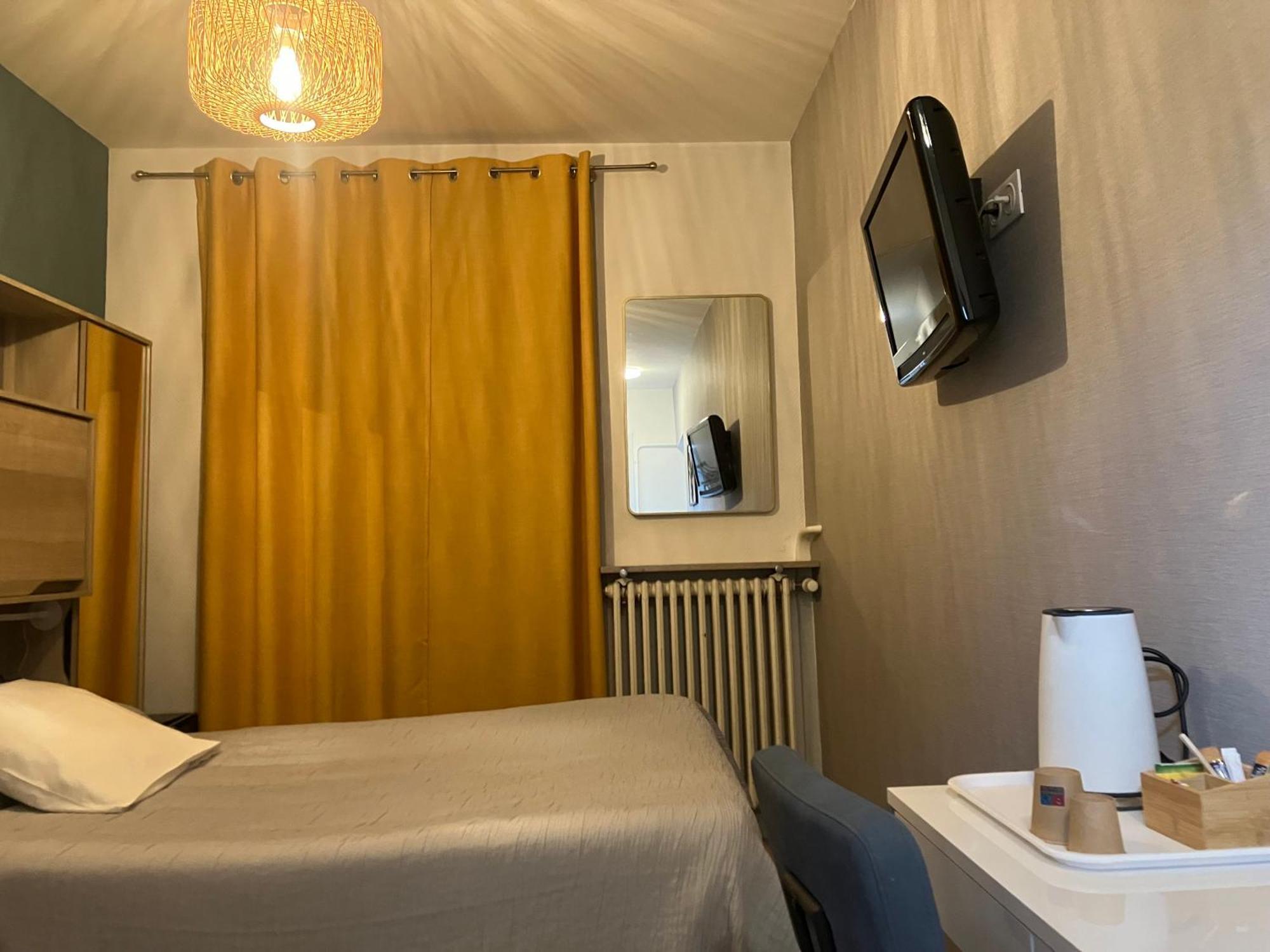 Hotel Du Nord Chambres Familiales Fontaines  Eksteriør bilde