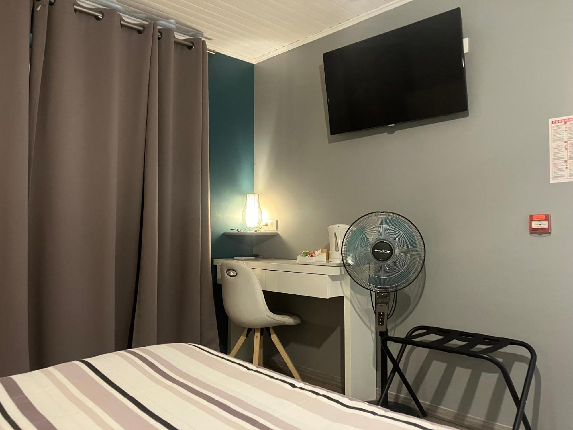 Hotel Du Nord Chambres Familiales Fontaines  Eksteriør bilde