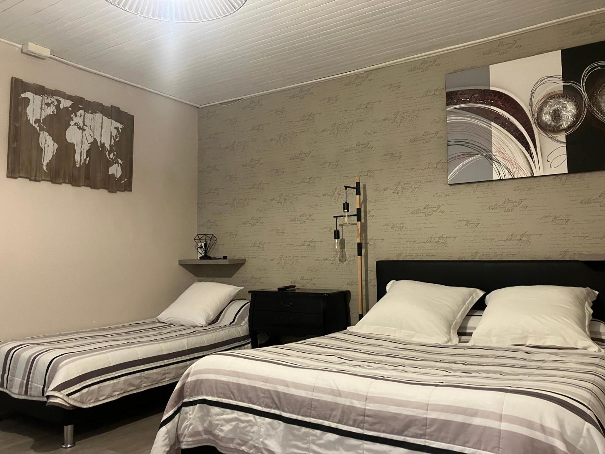 Hotel Du Nord Chambres Familiales Fontaines  Eksteriør bilde
