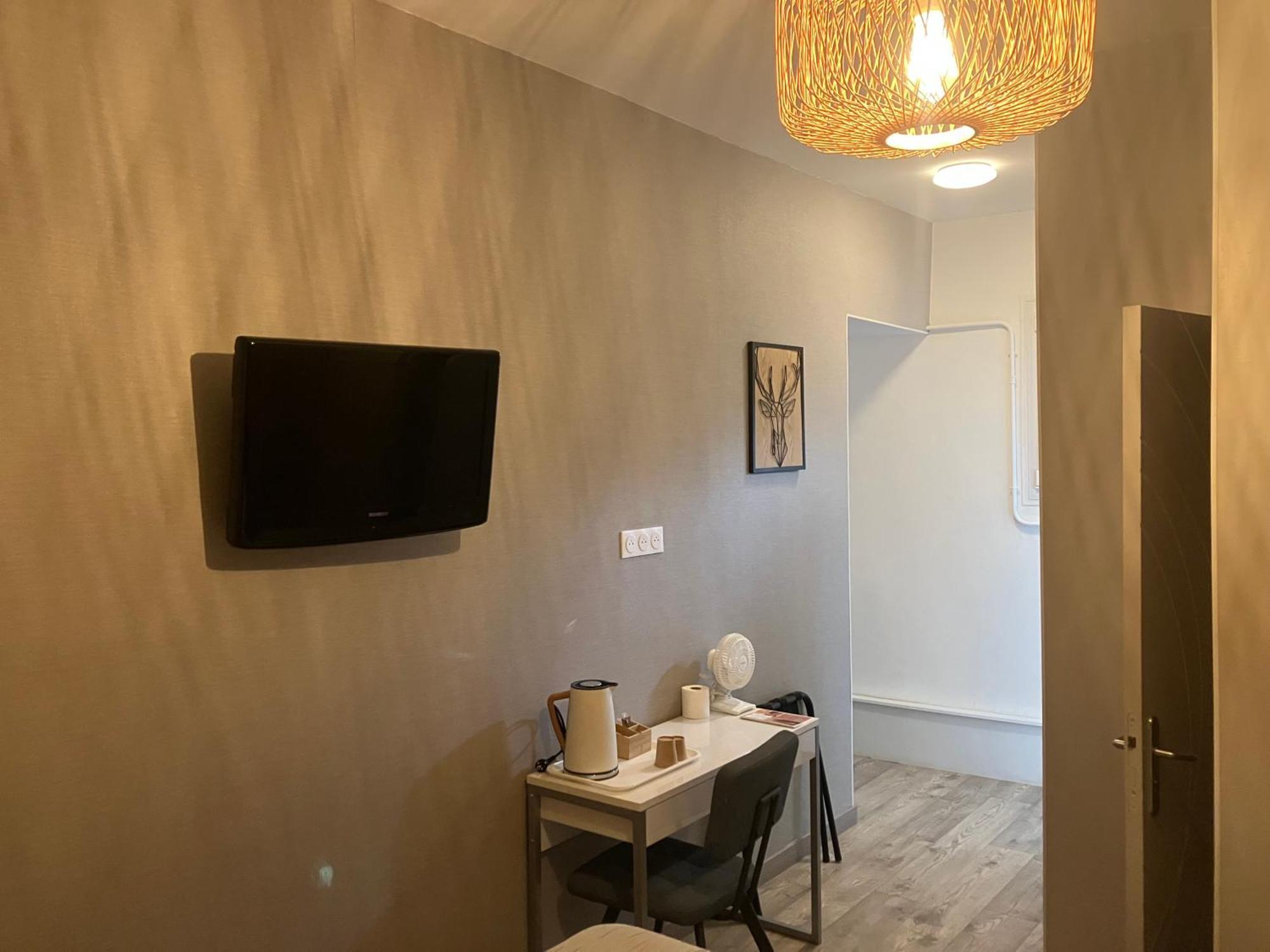 Hotel Du Nord Chambres Familiales Fontaines  Eksteriør bilde