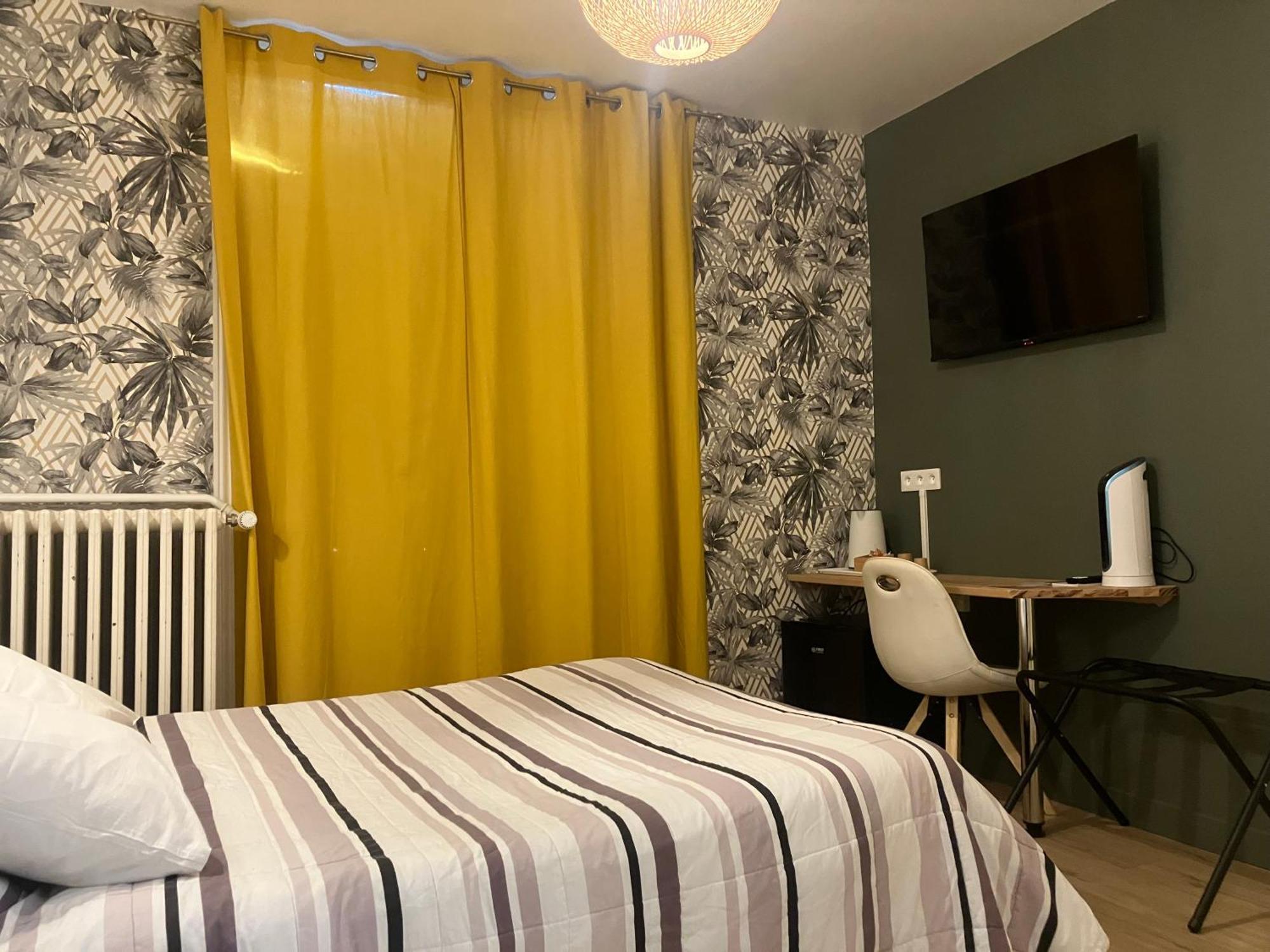 Hotel Du Nord Chambres Familiales Fontaines  Eksteriør bilde